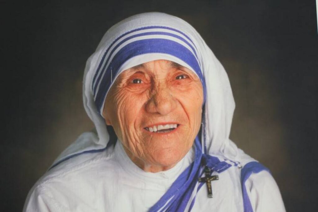 primo piano madre teresa