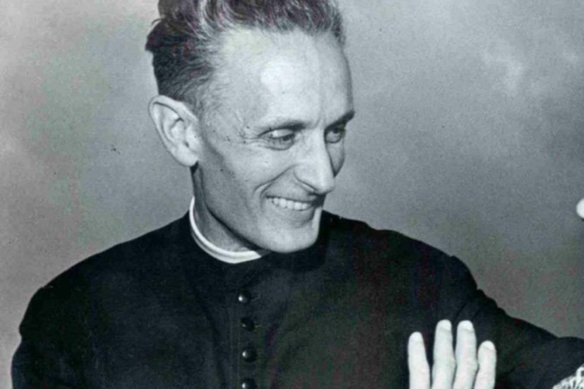 oggi 25 ottobre beato carlo gnocchi il sacerdote che trasform242 il dolore dei bambini in una missione d8217amore da Lalucedimaria.it oggi 25 ottobre beato carlo gnocchi il sacerdote che trasform242 il dolore dei bambini in una missione d8217amore