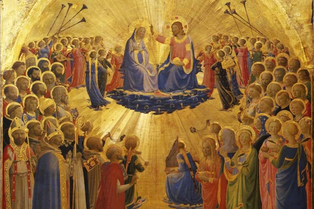 tutti i santi in cielo con al centro gesù e la madonna
